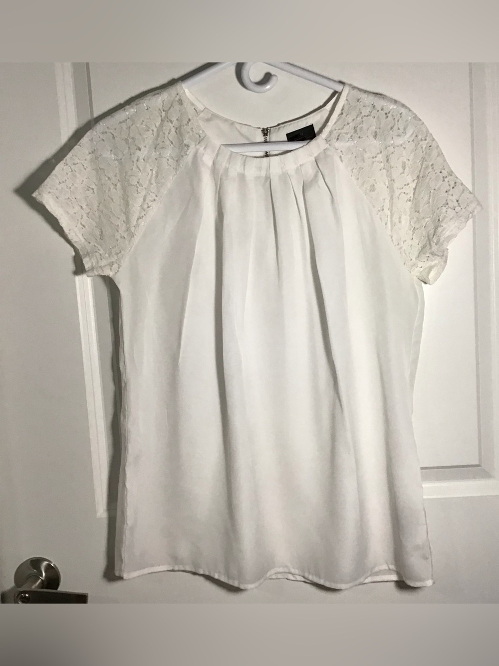 Worthington White Lace Sleeve Blouse L